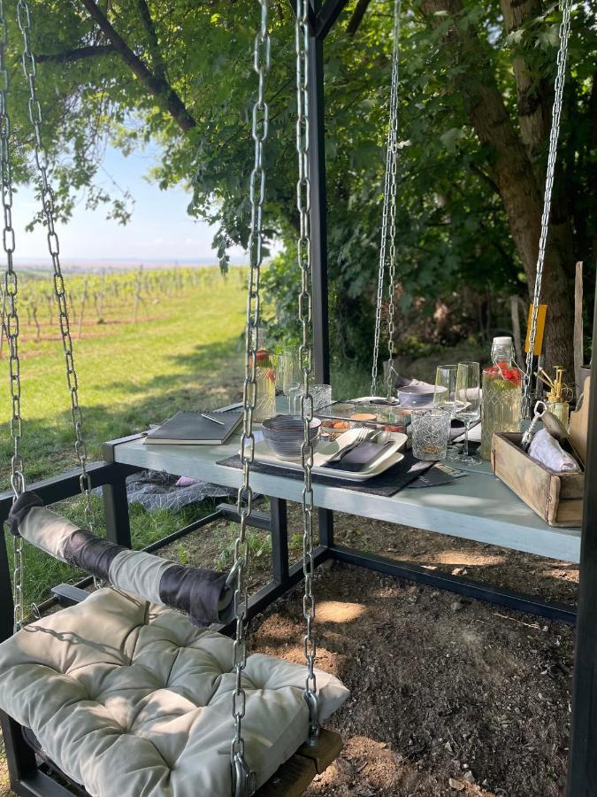Schlafen In Der Winzerie Appartement Jois Buitenkant foto