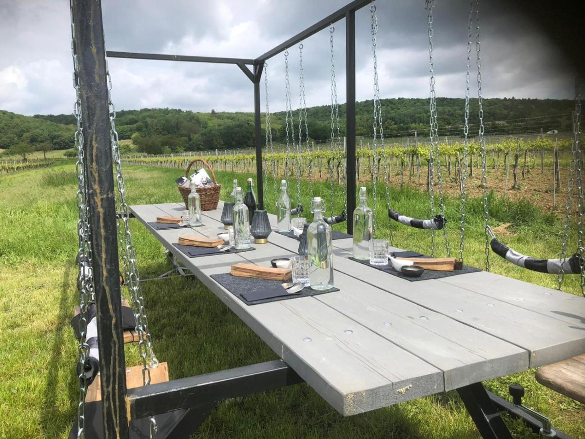 Schlafen In Der Winzerie Appartement Jois Buitenkant foto